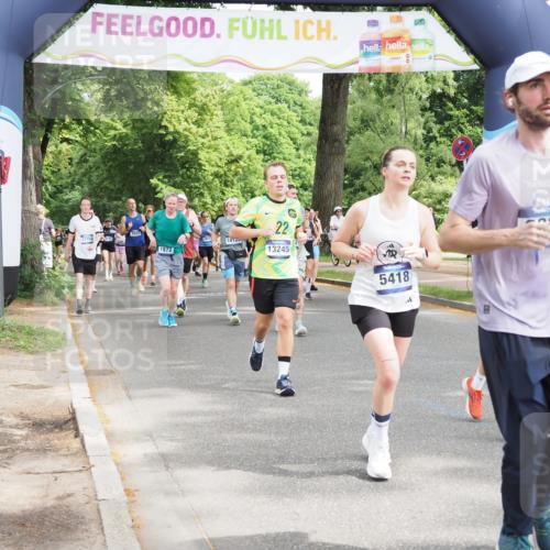 29.06.2025 - hella hamburg halbmarathon MichiJ http://msf.ph/oto/8362541 29.06.2025 10:43:21 Zwischen KM18-KM19 3042, 5418, 6591, 6720, 8255, 8393, 9622, 9820, 13245, 13474, 16470, 16679, 17468, 17758, 18125 meine-sportfotos.de