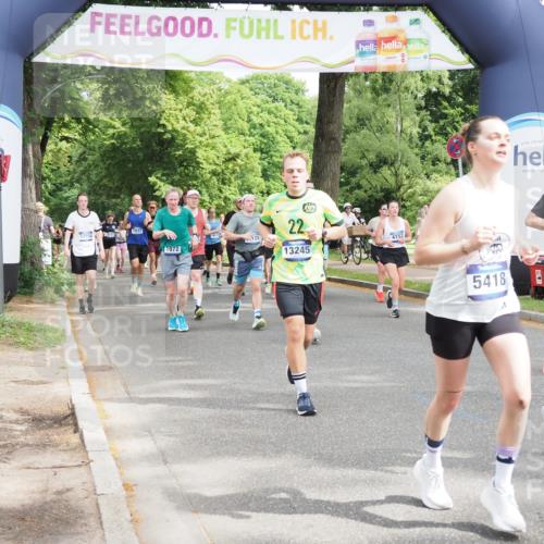 29.06.2025 - hella hamburg halbmarathon MichiJ http://msf.ph/oto/8362612 29.06.2025 10:43:22 Zwischen KM18-KM19 3042, 4152, 5418, 6591, 7037, 8255, 8393, 9622, 9820, 13245, 13474, 16121, 16470, 16679, 17468, 17758, 18125 meine-sportfotos.de