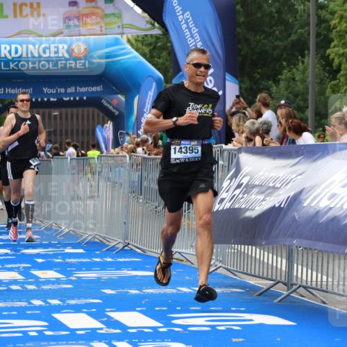 29.06.2025 - hella hamburg halbmarathon Strokosch-Dieckow http://msf.ph/oto/8362691 29.06.2025 10:29:16 Ziel 2075, 8975, 9571, 12287, 12337, 13838, 14164, 14395, 19194, 19203 meine-sportfotos.de