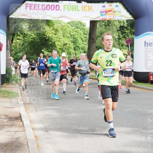 29.06.2025 - hella hamburg halbmarathon MichiJ http://msf.ph/oto/8362760 29.06.2025 10:43:22 Zwischen KM18-KM19 3042, 4152, 5418, 6591, 7037, 8255, 8393, 9622, 9820, 13245, 13474, 16121, 16470, 16679, 17468, 17758, 18125 meine-sportfotos.de
