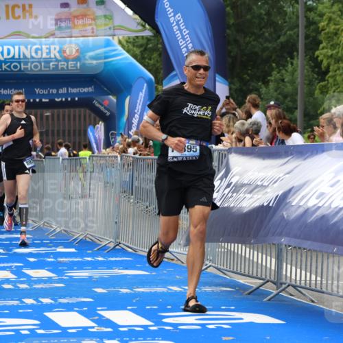 29.06.2025 - hella hamburg halbmarathon Strokosch-Dieckow http://msf.ph/oto/8362768 29.06.2025 10:29:16 Ziel 2075, 8975, 9571, 12287, 12337, 13838, 14164, 14395, 19194, 19203 meine-sportfotos.de