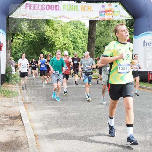 29.06.2025 - hella hamburg halbmarathon MichiJ http://msf.ph/oto/8362779 29.06.2025 10:43:23 Zwischen KM18-KM19 1972, 2982, 3042, 4152, 4594, 5418, 7037, 8255, 8393, 9622, 9820, 10093, 13245, 13474, 16121, 16470, 16679, 17468, 17758, 18125, 18208 meine-sportfotos.de