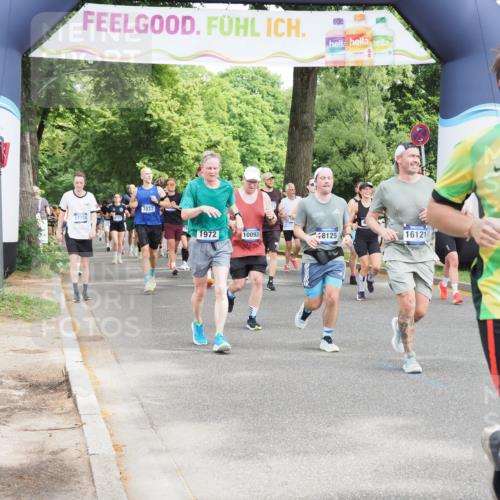 29.06.2025 - hella hamburg halbmarathon MichiJ http://msf.ph/oto/8362831 29.06.2025 10:43:23 Zwischen KM18-KM19 1972, 2982, 3042, 4152, 4594, 5418, 7037, 8255, 8393, 9622, 9820, 10093, 13245, 13474, 16121, 16470, 16679, 17468, 17758, 18125, 18208 meine-sportfotos.de