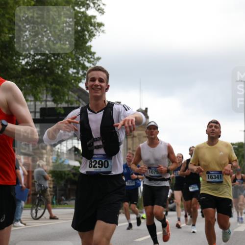 29.06.2025 - hella hamburg halbmarathon Yannick Fuchs http://msf.ph/oto/8362840 29.06.2025 10:53:16 20KM 1285, 2006, 2348, 2584, 2677, 2957, 2978, 3114, 3181, 3279, 3425, 3983, 4088, 4592, 5347, 5633, 5885, 6087, 6202, 6220, 6438, 6997, 7031, 7223, 7287, 7476, 8290, 10036, 10587, 10759, 10896, 10943, 11935, 11938, 12206, 12261, 12564, 12633, 12736, 12862, 13583, 13761, 14375, 14567, 14732, 14902, 14965, 15232, 15240, 15284, 15824, 16160, 16341, 16910, 16980, 17017, 17176, 17346, 17503, 17630, 18153, 18266, 18327, 18467, 18716, 19015, 19160 meine-sportfotos.de
