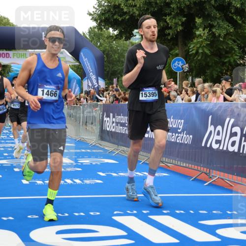 29.06.2025 - hella hamburg halbmarathon Strokosch-Dieckow http://msf.ph/oto/8362861 29.06.2025 10:50:53 Ziel 1466, 2207, 3654, 3947, 4839, 5018, 5115, 7052, 7369, 8205, 8572, 10215, 10750, 11551, 12778, 13687, 14125, 15362, 15395, 15643, 16285, 17221, 18182, 18350 meine-sportfotos.de