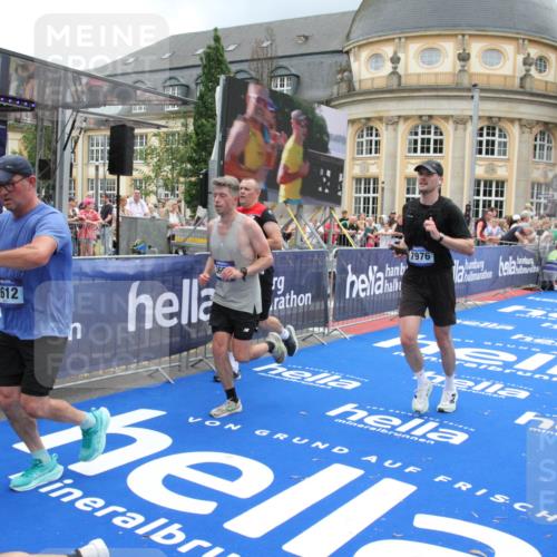 29.06.2025 - hella hamburg halbmarathon Michael Strokosch http://msf.ph/oto/8362904 29.06.2025 10:55:58 Ziel 1179, 2612, 3256, 3668, 4772, 7147, 7976, 8968, 9246, 10084, 14867, 15184, 15868, 15884, 18867 meine-sportfotos.de