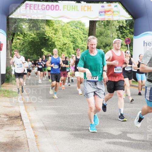 29.06.2025 - hella hamburg halbmarathon MichiJ http://msf.ph/oto/8362912 29.06.2025 10:43:24 Zwischen KM18-KM19 1972, 2741, 2982, 2996, 3042, 4152, 4594, 4813, 5418, 7037, 8255, 8393, 9622, 9820, 10093, 13245, 13474, 16121, 16470, 16679, 17468, 17758, 17828, 18117, 18125, 18208, 18899 meine-sportfotos.de