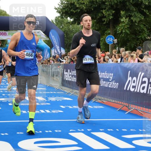 29.06.2025 - hella hamburg halbmarathon Strokosch-Dieckow http://msf.ph/oto/8362913 29.06.2025 10:50:53 Ziel 1466, 2207, 3654, 3947, 4839, 5018, 5115, 7052, 7369, 8205, 8572, 10215, 10750, 11551, 12778, 13687, 14125, 15362, 15395, 15643, 16285, 17221, 18182, 18350 meine-sportfotos.de