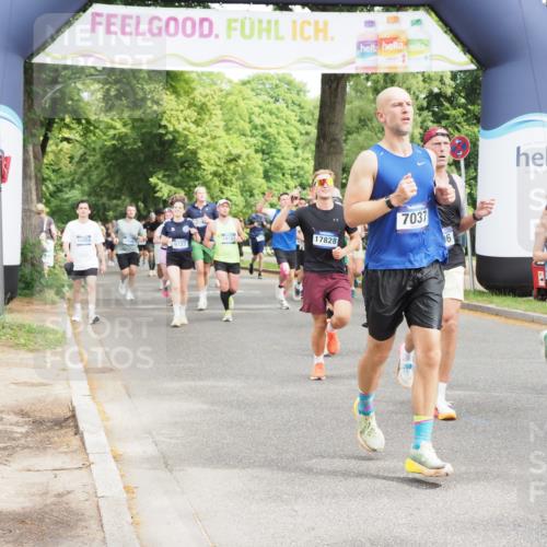29.06.2025 - hella hamburg halbmarathon MichiJ http://msf.ph/oto/8363211 29.06.2025 10:43:26 Zwischen KM18-KM19 1972, 2083, 2741, 2982, 2996, 3042, 4152, 4594, 4813, 5418, 7037, 8255, 9622, 9727, 9820, 10093, 13064, 13245, 13474, 16121, 16434, 16679, 17468, 17758, 17828, 18117, 18125, 18208, 18899, 19184 meine-sportfotos.de