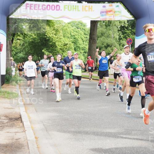 29.06.2025 - hella hamburg halbmarathon MichiJ http://msf.ph/oto/8363278 29.06.2025 10:43:27 Zwischen KM18-KM19 1972, 2083, 2741, 2982, 2996, 4152, 4594, 4813, 5418, 7037, 7547, 9727, 9820, 10093, 10133, 10665, 13064, 13245, 13474, 16121, 16434, 16679, 17468, 17758, 17828, 18117, 18125, 18208, 18867, 18899, 19184 meine-sportfotos.de