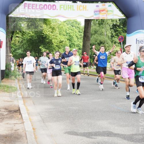 29.06.2025 - hella hamburg halbmarathon MichiJ http://msf.ph/oto/8363323 29.06.2025 10:43:28 Zwischen KM18-KM19 1972, 2083, 2741, 2982, 2996, 4152, 4594, 4813, 5418, 7037, 7547, 8968, 9246, 9727, 9903, 10093, 10133, 10408, 10665, 13064, 13245, 13474, 16121, 16434, 16679, 17468, 17758, 17828, 18117, 18125, 18208, 18867, 18899, 19184 meine-sportfotos.de
