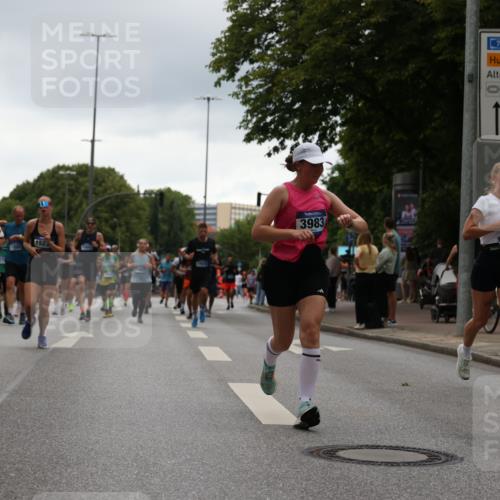 29.06.2025 - hella hamburg halbmarathon Yannick Fuchs http://msf.ph/oto/8363348 29.06.2025 10:53:18 20KM 2006, 2348, 2584, 2677, 2957, 2978, 3114, 3181, 3279, 3425, 3983, 4088, 4592, 5347, 5885, 6087, 6202, 6220, 6438, 6997, 7031, 7223, 7287, 8290, 10036, 10587, 10759, 10896, 10943, 11935, 11938, 12206, 12261, 12564, 12633, 12736, 12862, 13583, 13761, 14375, 14567, 14732, 14902, 14928, 14965, 15232, 15240, 15284, 15824, 16160, 16341, 16910, 16980, 17017, 17176, 17346, 17503, 17630, 18153, 18266, 18327, 18467, 18485, 18716, 19015, 19160 meine-sportfotos.de