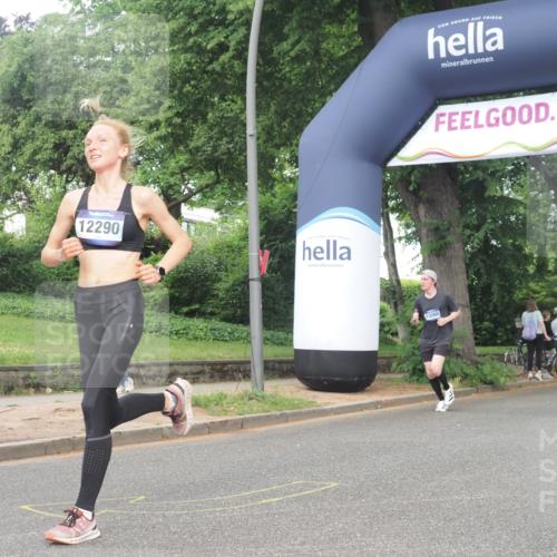 29.06.2025 - hella hamburg halbmarathon KatJ http://msf.ph/oto/8363623 29.06.2025 10:22:45 Zwischen KM18-KM19 1959, 2836, 6473 meine-sportfotos.de
