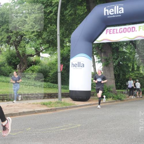 29.06.2025 - hella hamburg halbmarathon KatJ http://msf.ph/oto/8363703 29.06.2025 10:22:45 Zwischen KM18-KM19 1959, 2836, 6473 meine-sportfotos.de