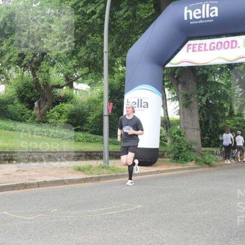 29.06.2025 - hella hamburg halbmarathon KatJ http://msf.ph/oto/8363769 29.06.2025 10:22:46 Zwischen KM18-KM19 1959, 2836, 6473 meine-sportfotos.de
