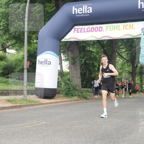 29.06.2025 - hella hamburg halbmarathon KatJ http://msf.ph/oto/8363802 29.06.2025 10:22:47 Zwischen KM18-KM19 6473 meine-sportfotos.de