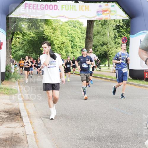 29.06.2025 - hella hamburg halbmarathon MichiJ http://msf.ph/oto/8363827 29.06.2025 10:43:32 Zwischen KM18-KM19 1130, 1485, 2083, 2250, 2741, 2996, 4813, 5492, 7547, 8968, 9246, 9727, 9903, 10133, 10408, 10665, 13064, 14737, 15431, 16434, 17828, 18117, 18867, 18899, 19184 meine-sportfotos.de