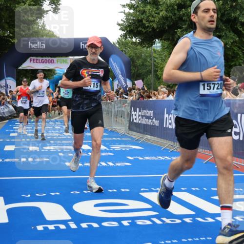 29.06.2025 - hella hamburg halbmarathon Strokosch-Dieckow http://msf.ph/oto/8363839 29.06.2025 10:50:47 Ziel 1466, 2234, 2788, 3654, 3947, 4839, 5018, 5115, 6712, 7052, 7134, 7952, 8205, 8657, 10750, 11356, 11551, 13701, 15395, 15426, 15643, 15720, 17129, 17908, 18182, 18229, 18370, 18820 meine-sportfotos.de