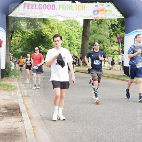 29.06.2025 - hella hamburg halbmarathon MichiJ http://msf.ph/oto/8363944 29.06.2025 10:43:33 Zwischen KM18-KM19 1130, 1485, 2083, 2250, 5492, 7547, 8825, 8968, 9246, 9727, 9903, 10133, 10408, 10665, 12196, 13064, 14139, 14737, 15431, 16434, 18867, 19184 meine-sportfotos.de