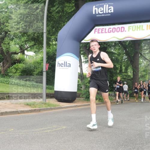 29.06.2025 - hella hamburg halbmarathon KatJ http://msf.ph/oto/8363959 29.06.2025 10:22:48 Zwischen KM18-KM19 6473 meine-sportfotos.de