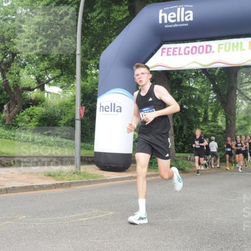 29.06.2025 - hella hamburg halbmarathon KatJ http://msf.ph/oto/8363991 29.06.2025 10:22:48 Zwischen KM18-KM19 6473 meine-sportfotos.de
