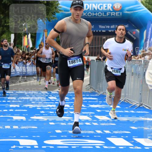 29.06.2025 - hella hamburg halbmarathon Strokosch-Dieckow http://msf.ph/oto/8363996 29.06.2025 10:29:02 Ziel 3043, 8473, 10171, 10351, 16157, 18874, 19142, 19194 meine-sportfotos.de
