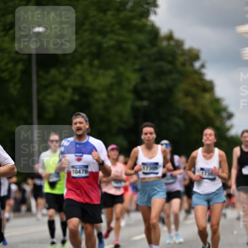 29.06.2025 - hella hamburg halbmarathon Dr. Thomas Lammeyer http://msf.ph/oto/8363998 29.06.2025 10:41:35 Kennedybrücke 56, 1022, 1118, 1276, 1339, 1490, 1597, 1819, 2031, 2104, 2199, 2272, 2480, 2552, 3165, 3230, 3714, 3873, 4347, 4442, 4618, 4733, 5146, 5224, 5640, 5940, 6243, 6584, 6804, 6821, 7085, 7202, 7235, 7544, 7707, 7823, 8315, 8499, 8758, 8843, 9054, 9055, 9288, 10024, 10112, 10159, 10476, 10762, 10798, 10919, 10931 meine-sportfotos.de