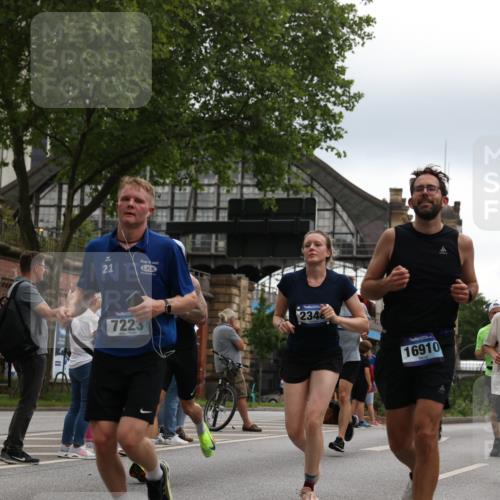 29.06.2025 - hella hamburg halbmarathon Yannick Fuchs http://msf.ph/oto/8364129 29.06.2025 10:53:19 20KM 2006, 2348, 2584, 2677, 2957, 2978, 3114, 3181, 3279, 3425, 3983, 4088, 4592, 4796, 5347, 5885, 6087, 6202, 6220, 6438, 6997, 7031, 7223, 7287, 8290, 10036, 10587, 10759, 10896, 10943, 11935, 11938, 12206, 12261, 12564, 12633, 12736, 12862, 13583, 13761, 14567, 14732, 14902, 14928, 14965, 15232, 15240, 15284, 15824, 16160, 16341, 16910, 16980, 17017, 17176, 17503, 17630, 18153, 18266, 18327, 18467, 18485, 18716, 19015, 19160 meine-sportfotos.de