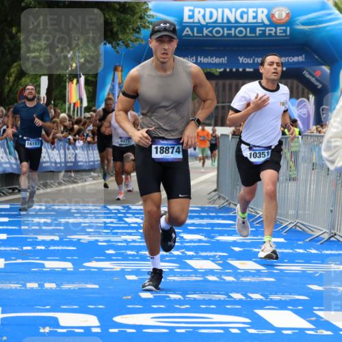 29.06.2025 - hella hamburg halbmarathon Strokosch-Dieckow http://msf.ph/oto/8364191 29.06.2025 10:29:02 Ziel 3043, 8473, 10171, 10351, 16157, 18874, 19142, 19194 meine-sportfotos.de