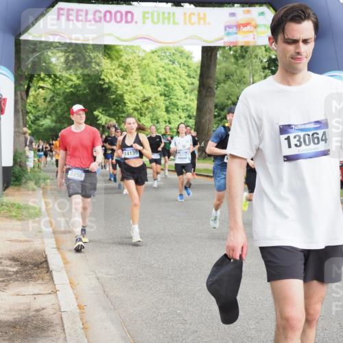 29.06.2025 - hella hamburg halbmarathon MichiJ http://msf.ph/oto/8364227 29.06.2025 10:43:35 Zwischen KM18-KM19 1130, 1485, 2250, 5492, 7547, 8825, 8968, 9246, 9903, 10133, 10408, 10665, 12014, 12196, 14139, 14737, 15090, 15431, 18867 meine-sportfotos.de