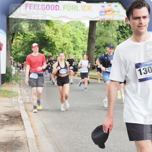 29.06.2025 - hella hamburg halbmarathon MichiJ http://msf.ph/oto/8364296 29.06.2025 10:43:35 Zwischen KM18-KM19 1130, 1485, 2250, 5492, 7547, 8825, 8968, 9246, 9903, 10133, 10408, 10665, 12014, 12196, 14139, 14737, 15090, 15431, 18867 meine-sportfotos.de