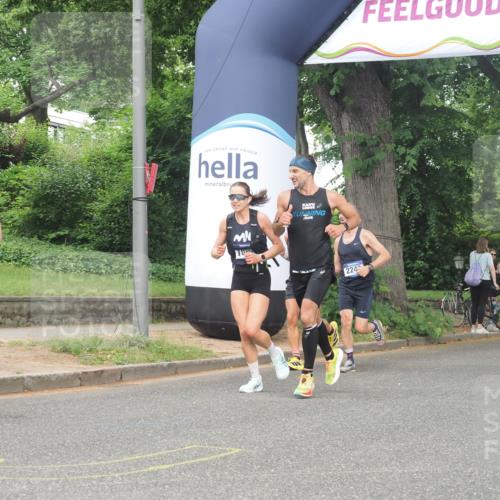 29.06.2025 - hella hamburg halbmarathon KatJ http://msf.ph/oto/8364387 29.06.2025 10:22:51 Zwischen KM18-KM19 4246 meine-sportfotos.de