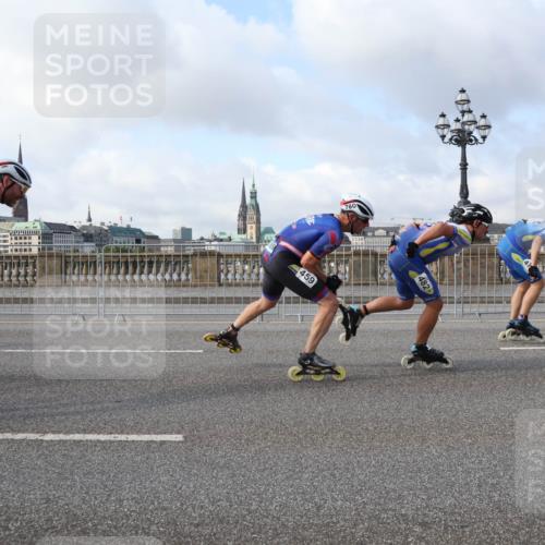 29.06.2025 - hella hamburg halbmarathon Lena Gebhardt http://msf.ph/oto/8364393 29.06.2025 08:48:44 Lombardsbrücke 415, 459, 7801, 482 meine-sportfotos.de
