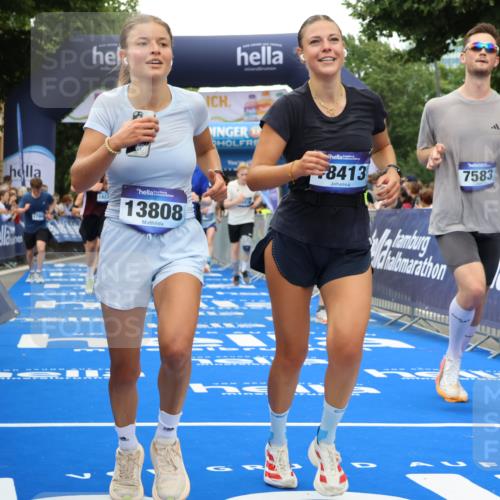 29.06.2025 - hella hamburg halbmarathon Strokosch-Dieckow http://msf.ph/oto/8364487 29.06.2025 10:50:38 Ziel 1399, 1750, 2234, 2788, 4346, 6282, 6662, 6712, 7134, 7397, 7583, 7786, 7952, 8576, 8657, 9057, 11214, 11356, 13701, 13808, 13812, 13875, 15426, 15519, 15720, 15803, 16291, 16806, 17129, 17179, 17247, 17908, 18006, 18229, 18370, 18413, 18820 meine-sportfotos.de