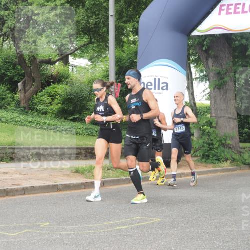 29.06.2025 - hella hamburg halbmarathon KatJ http://msf.ph/oto/8364544 29.06.2025 10:22:52 Zwischen KM18-KM19 4246 meine-sportfotos.de
