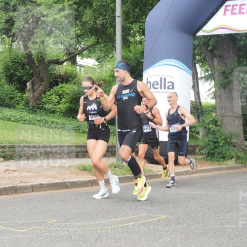 29.06.2025 - hella hamburg halbmarathon KatJ http://msf.ph/oto/8364583 29.06.2025 10:22:52 Zwischen KM18-KM19 4246 meine-sportfotos.de
