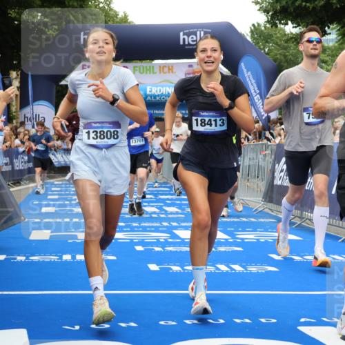29.06.2025 - hella hamburg halbmarathon Strokosch-Dieckow http://msf.ph/oto/8364587 29.06.2025 10:50:38 Ziel 1399, 1750, 2234, 2788, 4346, 6282, 6662, 6712, 7134, 7397, 7583, 7786, 7952, 8576, 8657, 9057, 11214, 11356, 13701, 13808, 13812, 13875, 15426, 15519, 15720, 15803, 16291, 16806, 17129, 17179, 17247, 17908, 18006, 18229, 18370, 18413, 18820 meine-sportfotos.de