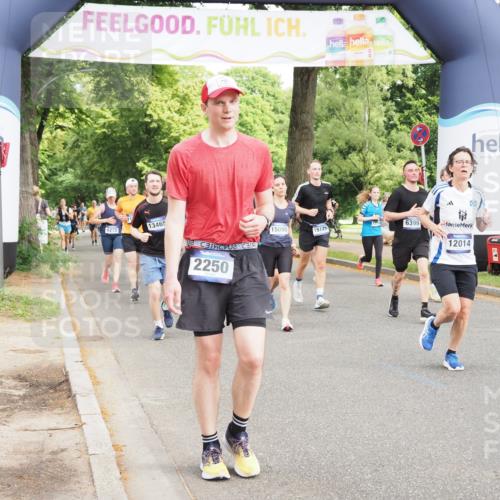 29.06.2025 - hella hamburg halbmarathon MichiJ http://msf.ph/oto/8364607 29.06.2025 10:43:38 Zwischen KM18-KM19 1130, 1485, 2250, 5492, 6272, 6399, 8669, 8825, 12014, 12196, 12585, 13465, 14139, 14737, 15090, 15125, 15431, 15712, 17268, 17665 meine-sportfotos.de