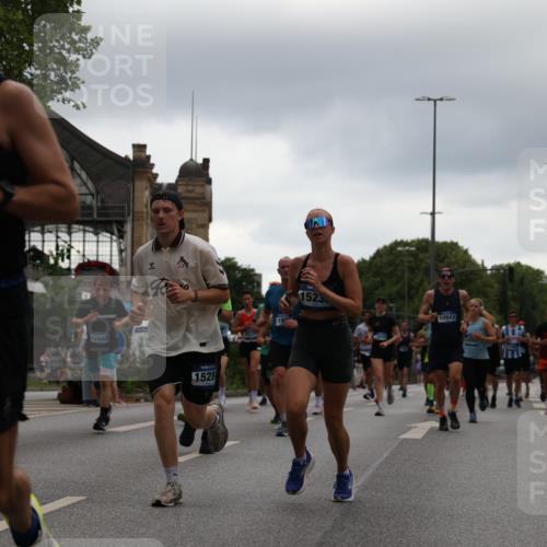 29.06.2025 - hella hamburg halbmarathon Yannick Fuchs http://msf.ph/oto/8364846 29.06.2025 10:53:20 20KM 2006, 2348, 2584, 2677, 2957, 2978, 3114, 3181, 3279, 3425, 3983, 4088, 4592, 4796, 5347, 5885, 6087, 6202, 6220, 6438, 7031, 7223, 7287, 8290, 10036, 10587, 10759, 10896, 10943, 11935, 11938, 12206, 12261, 12564, 12633, 12736, 12862, 13583, 13761, 14567, 14732, 14902, 14928, 14965, 15232, 15240, 15284, 16227, 16341, 16910, 16980, 17017, 17176, 17304, 17503, 17630, 18153, 18327, 18467, 18485, 18716, 19015, 19160 meine-sportfotos.de