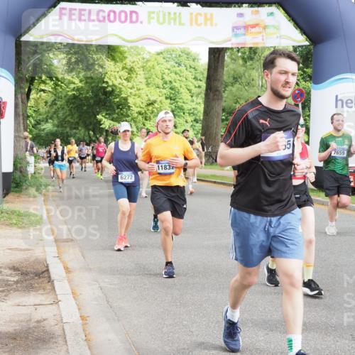 29.06.2025 - hella hamburg halbmarathon MichiJ http://msf.ph/oto/8364862 29.06.2025 10:43:40 Zwischen KM18-KM19 1130, 1485, 6272, 6399, 7659, 8669, 8825, 11832, 12014, 12196, 12585, 13465, 14139, 15090, 15125, 15431, 15712, 17268, 17665 meine-sportfotos.de