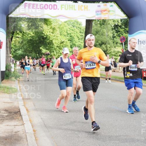 29.06.2025 - hella hamburg halbmarathon MichiJ http://msf.ph/oto/8364933 29.06.2025 10:43:40 Zwischen KM18-KM19 1130, 1485, 6272, 6399, 7659, 8669, 8825, 11832, 12014, 12196, 12585, 13465, 14139, 15090, 15125, 15431, 15712, 17268, 17665 meine-sportfotos.de