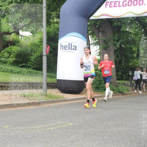 29.06.2025 - hella hamburg halbmarathon KatJ http://msf.ph/oto/8364959 29.06.2025 10:22:55 Zwischen KM18-KM19 1053, 2243, 4246 meine-sportfotos.de