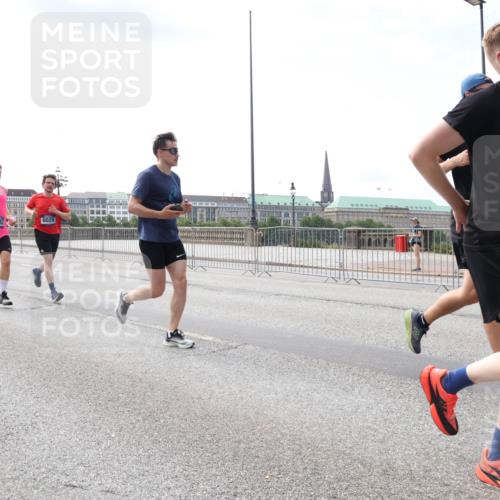 29.06.2025 - hella hamburg halbmarathon Lena Gebhardt http://msf.ph/oto/8365040 29.06.2025 10:14:27 Lombardsbrücke 6028, 1323, 1194, 1406, 1728, 1890, 2494, 2990, 3020, 3154, 3756, 3834, 3939, 4032, 4962, 5191, 5670, 5981, 6028, 6083, 6089, 6287, 6366, 7209, 7442, 7802, 7840, 7991, 8001, 8057, 8147, 8409, 8755, 8892, 9556, 9663, 9709, 9845, 9886, 10224, 10610, 11987, 12467, 12938, 13237, 13285, 13788, 14488, 15840, 16126, 17439, 18041, 18236, 18239 meine-sportfotos.de