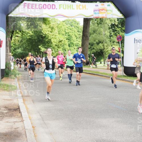 29.06.2025 - hella hamburg halbmarathon MichiJ http://msf.ph/oto/8365220 29.06.2025 10:43:44 Zwischen KM18-KM19 1583, 4167, 6272, 6399, 7659, 7716, 8652, 8669, 11212, 11612, 11832, 12585, 13465, 15097, 15125, 15527, 15712, 17268, 17665, 18501 meine-sportfotos.de