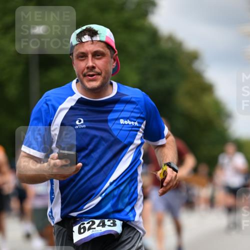 29.06.2025 - hella hamburg halbmarathon Dr. Thomas Lammeyer http://msf.ph/oto/8365254 29.06.2025 10:41:43 Kennedybrücke 1276, 1337, 1339, 1799, 1819, 2016, 2031, 2104, 2199, 2272, 2480, 2853, 4347, 4442, 4618, 4733, 4762, 5146, 5224, 5522, 5523, 5640, 5940, 6243, 6584, 6821, 7085, 7124, 7544, 8499, 8758, 8843, 8985, 9054, 9055, 9288, 10159, 10476, 10762, 10798, 10836, 10919 meine-sportfotos.de