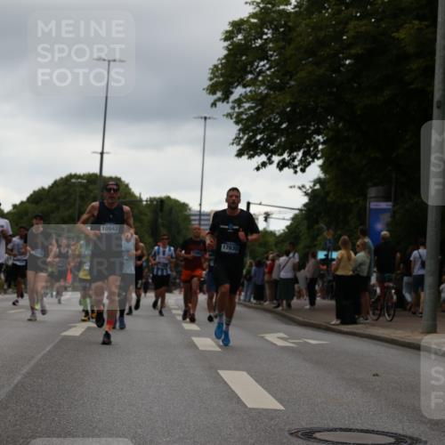 29.06.2025 - hella hamburg halbmarathon Yannick Fuchs http://msf.ph/oto/8365308 29.06.2025 10:53:21 20KM 2006, 2348, 2584, 2677, 2957, 2978, 3114, 3181, 3279, 3425, 3983, 4088, 4592, 4796, 5885, 6087, 6202, 6220, 6438, 7031, 7223, 7287, 8290, 10036, 10587, 10759, 10896, 10943, 11018, 11935, 11938, 12206, 12261, 12564, 12633, 12736, 12862, 13583, 13761, 14567, 14732, 14902, 14928, 14965, 15232, 15240, 15284, 16227, 16341, 16910, 16980, 17017, 17176, 17304, 17503, 17630, 18153, 18327, 18467, 18485, 18716, 18855, 19015, 19160 meine-sportfotos.de