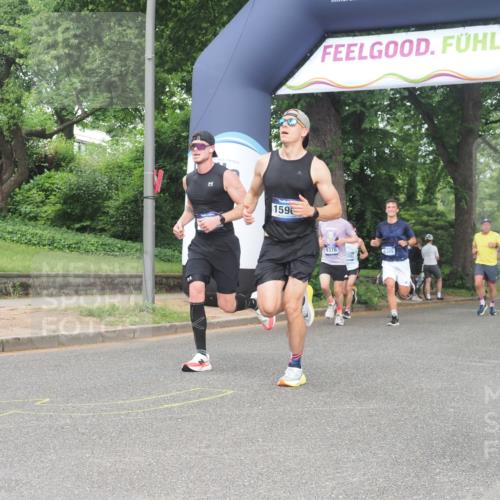 29.06.2025 - hella hamburg halbmarathon KatJ http://msf.ph/oto/8365362 29.06.2025 10:22:58 Zwischen KM18-KM19 1053, 2243, 5193, 6305 meine-sportfotos.de
