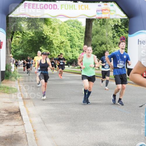 29.06.2025 - hella hamburg halbmarathon MichiJ http://msf.ph/oto/8365476 29.06.2025 10:43:46 Zwischen KM18-KM19 1583, 4167, 5033, 7659, 7716, 8652, 11212, 11612, 11832, 13465, 15097, 15527, 15712, 18501 meine-sportfotos.de