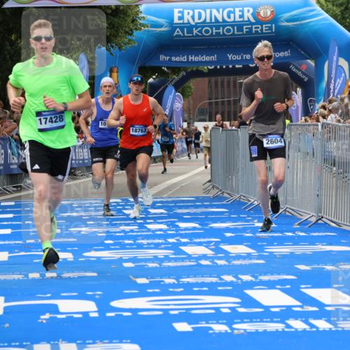 29.06.2025 - hella hamburg halbmarathon Strokosch-Dieckow http://msf.ph/oto/8365523 29.06.2025 10:28:45 Ziel 1953, 2604, 3968, 6090, 10486, 15655, 17428, 18763 meine-sportfotos.de