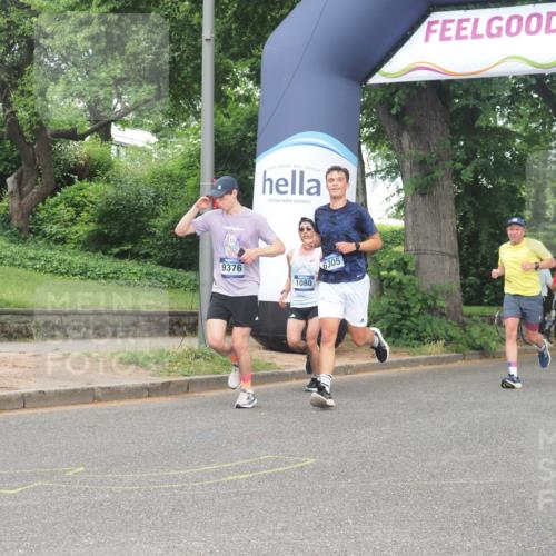 29.06.2025 - hella hamburg halbmarathon KatJ http://msf.ph/oto/8365630 29.06.2025 10:23:00 Zwischen KM18-KM19 1053, 2243, 5193, 6305 meine-sportfotos.de
